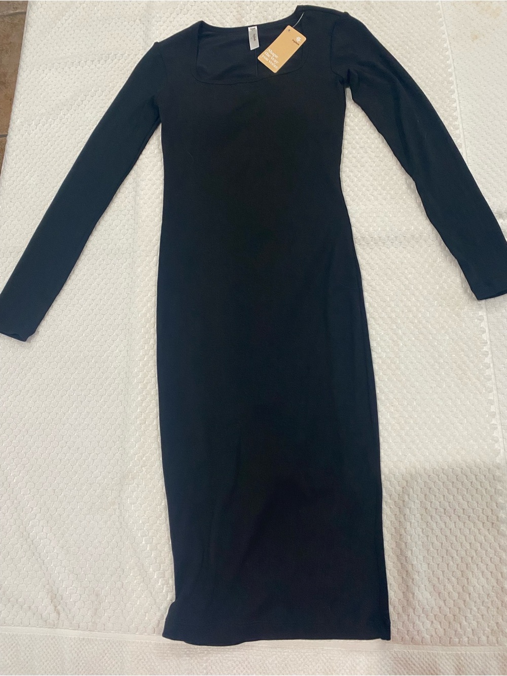 Classic Black Long Sleeve Midi Dress with Square Neck